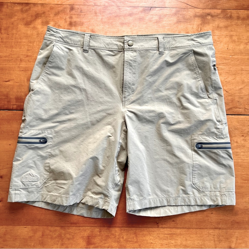 LL Bean Shorts Men’s Tan 40W Cresta Lightweight Hiking